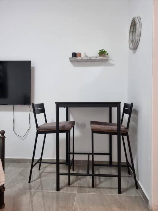 Appartamento דירת זוּגַג מפנקת עם מרפסת משגעת ונוף למפרץ. Eilat Esterno foto
